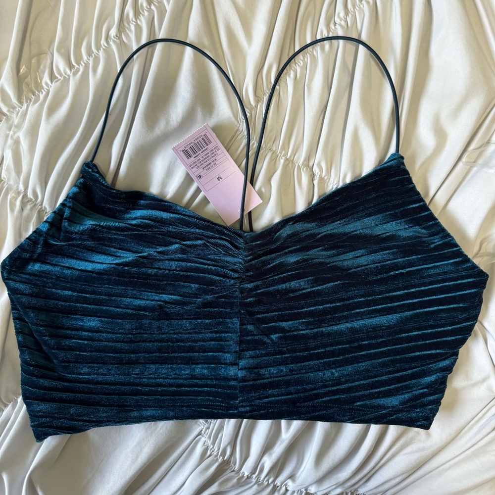 Brand new wild fable cropped top
